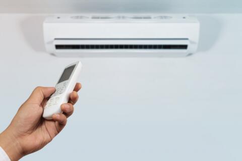 "Bật mí" cách dùng điều hòa đỡ "ngốn" điện