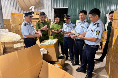 Khi niềm tin người tiêu dùng bị bào mòn...