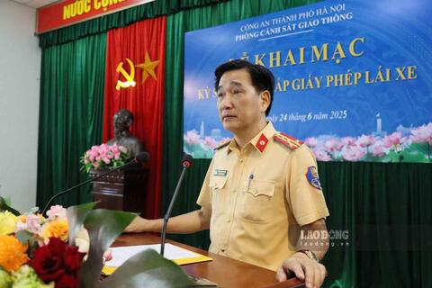 Cận cảnh buổi thi sát hạch, cấp giấy phép lái xe đầu tiên do công an Hà Nội tổ chức