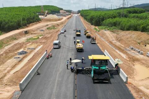 Bộ Xây dựng trả lời nhiều nội dung đầu tư cao tốc, quốc lộ qua An Giang