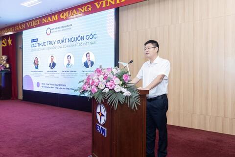 "Số hóa " truy xuất nguồn gốc bằng blockchain, định danh số...