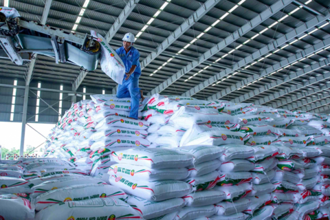 Xuất khẩu phân bón tăng trưởng mạnh, PVCFC giữ vững vai trò đầu tàu