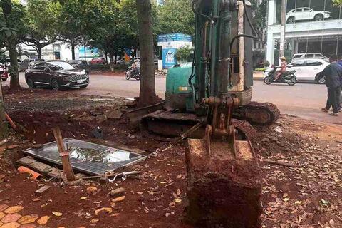 Đắk Lắk tạm dừng việc thi công, cải tạo vỉa hè trên nhiều tuyến phố lớn