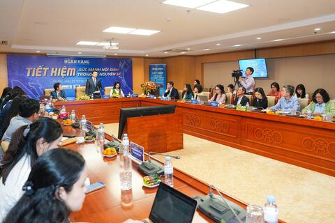 Kỷ nguyên Số: Đột phá tài chính - Tiết kiệm tới mọi người dân