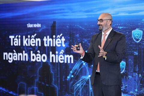 Techcombank phân phối sản phẩm Techcom Life, bước tiến mới cho hệ sinh thái tài chính – bảo hiểm liền mạch