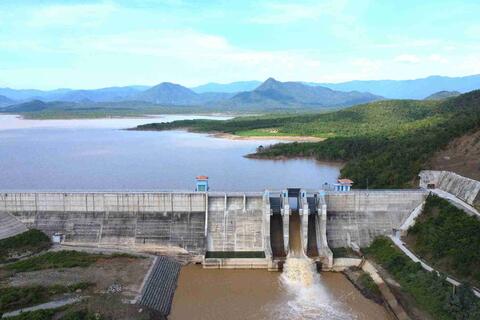 Yêu cầu báo cáo vụ hồ chứa Sông Than chưa bàn giao đã nứt, thấm ở Khánh Hòa