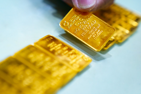 Vàng miếng leo thang, tiến gần mốc 160 triệu đồng/lượng