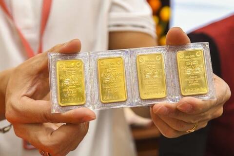 5 lý do lý giải giá vàng thế giới tăng vọt lên trên 5.000 USD/ounce