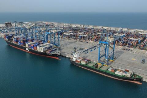 Giữ ổn định trong bất định và bản lĩnh của nhà điều hành