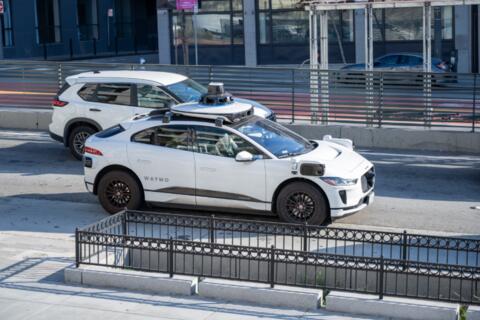 Khung pháp lý cho xe tự lái Mỹ trước ngã rẽ giữa liên bang và các bang