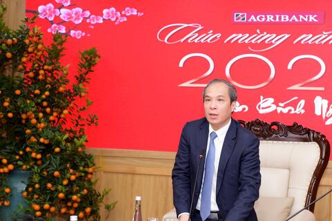 Lãnh đạo Ngân hàng Nhà nước thăm và chúc mừng năm mới một số tổ chức tín dụng