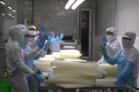 Doanh nghiệp vào guồng sản xuất sớm