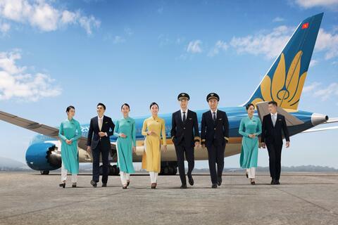 Vietnam Airlines tuyển hơn 1.200 tiếp viên phục vụ kế hoạch mở rộng khai thác