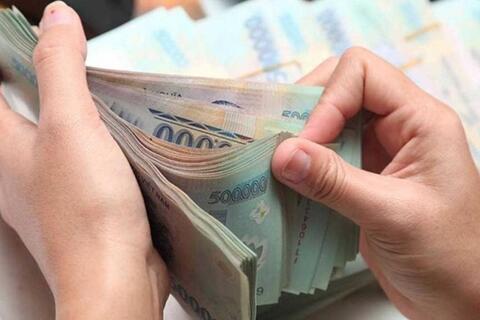 4 doanh nghiệp chốt quyền cổ tức tiền mặt và hoán đổi cổ phiếu