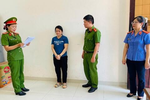 Bắt tạm giam người phụ nữ lập đường dây hụi khống, chiếm đoạt hơn 14 tỉ đồng