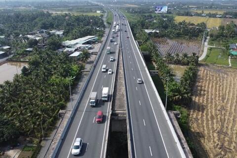 Bộ Xây dựng trả lời về đầu tư, sửa chữa cao tốc, quốc lộ ở thành phố Hồ Chí Minh