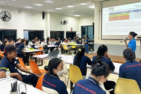 Công đoàn Đà Nẵng tuyên truyền chính sách cho gần 200 công nhân lao động