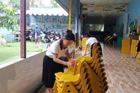 Trẻ mầm non đối mặt nguy cơ bệnh tay chân miệng khi số ca tăng mạnh