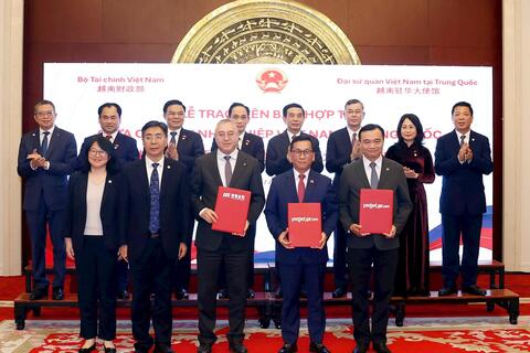 Vietjet và SPDB Financial Leasing ký kết thỏa thuận tài trợ thuê mua 10 tàu bay Comac