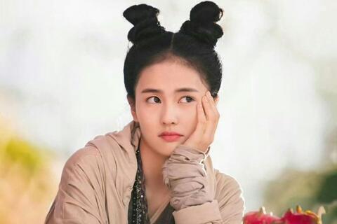 Bộ phim xếp kho 9 năm của Bạch Lộc bất ngờ được quảng bá trở lại