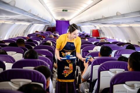 Vietravel Airlines mở rộng đường bay nội địa và quốc tế trong dịp hè