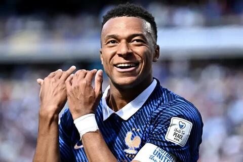 Mbappe ghi cú đúp giúp tuyển Pháp vào vòng 1/16 World Cup 2026