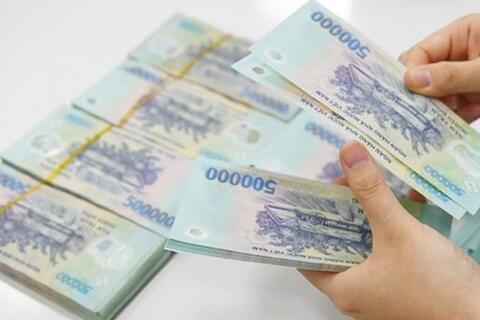 Bộ Tài chính giải đáp trường hợp miễn thuế thu nhập cá nhân khi nhận tiền lương, tiền công
