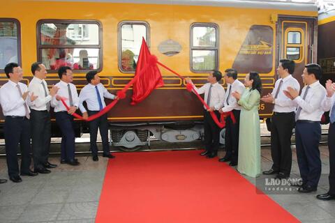 Khai trương tàu du lịch kết nối Quảng Trị với thành phố Huế