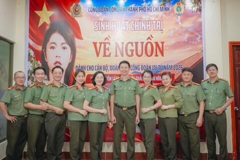 Công đoàn Công an TP Hồ Chí Minh tổ chức đợt sinh hoạt chính trị về nguồn năm 2026