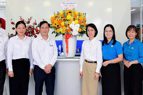 Công đoàn phường Hòa Cường, Đà Nẵng thăm, chúc mừng doanh nghiệp