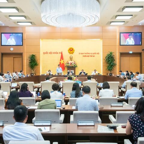 Phát triển kinh tế tư nhân: Thay đổi tư duy quản lý nhà nước từ kiểm soát, giám sát sang kiến tạo, phát triển