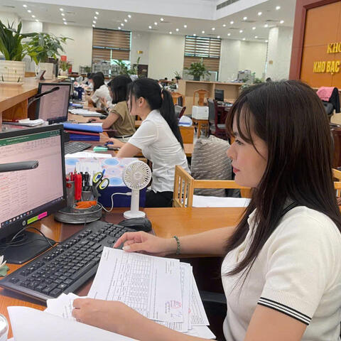 Bài 2: Quản lý hiệu quả ngân sách, hoàn thành toàn diện các nhiệm vụ chuyên môn trọng tâm