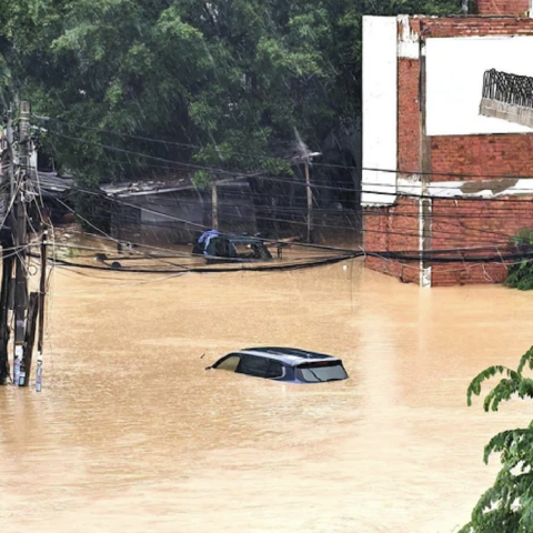 Bộ Tài chính yêu cầu doanh nghiệp bảo hiểm khẩn trương giám định và tạm ứng bồi thường hỗ trợ người dân khắc phục thiệt hại mưa lũ