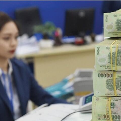 Đằng sau cuộc đua tăng vốn điều lệ của các ngân hàng