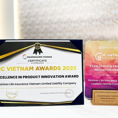 Shinhan Life Việt Nam nhận giải thưởng “EXCELLENCE IN PRODUCT INNOVATION AWARD” tại IIC Việt Nam 2025