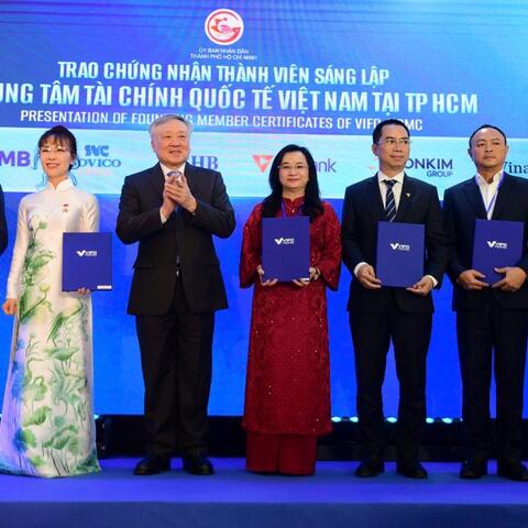 4 ngân hàng là thành viên sáng lập/thành viên chiến lược của Trung tâm Tài chính Quốc tế Việt Nam tại TP. Hồ Chí Minh