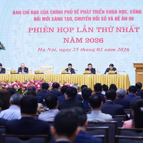 Thủ tướng: Năm 2026 là năm bứt phá kinh tế số, lấy kinh tế dữ liệu và trí tuệ nhân tạo làm trụ cột phát triển mới