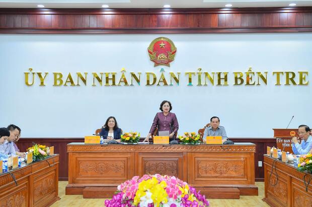 Thống đốc cùng Đoàn công tác của Chính phủ làm việc tại Bến Tre
