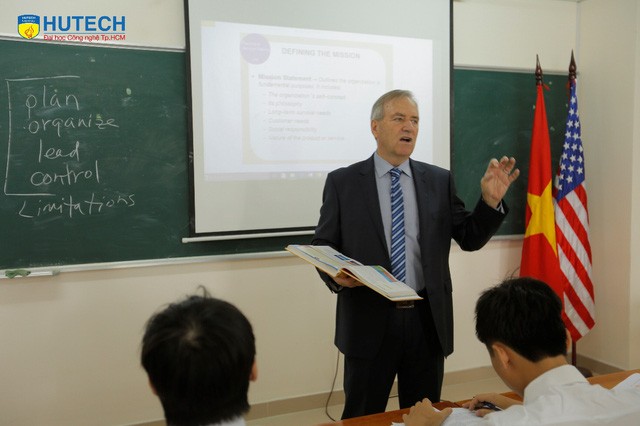 MBA Lincoln (Hoa Kỳ) - giải pháp định vị bản thân của nhiều doanh nhân thời hội nhập - Ảnh 1.