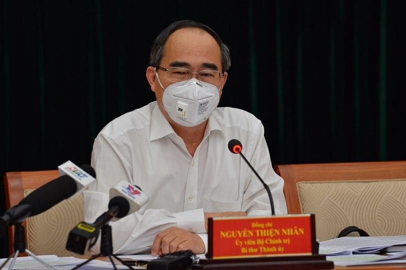 nguoi khong deo khau trang o tphcm se bi phat