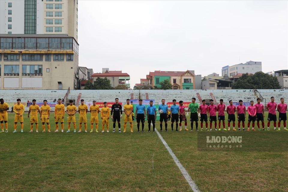 Câu lạc bộ bóng đá Công an nhân dân - đội chủ sân Ninh Bình đặt mục tiêu thăng hạng V-league 2023. Ảnh: NT