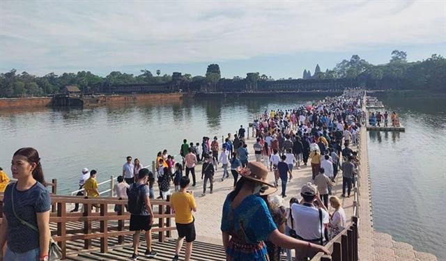 NHTW Campuchia: GDP có thể tăng trưởng 5% trong năm 2022 | Vietstock