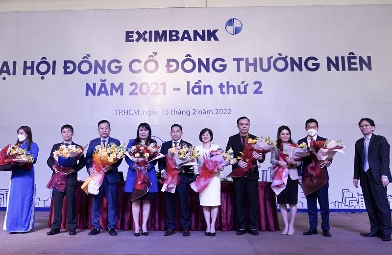 Sau nhiều kỳ ĐHCĐ bất thành và dời hoãn do dịch, Eximbank đã có kỳ ĐHCĐ thành công và bầu được HĐQT nhiệm kỳ mới. Ảnh: HĐQT Eximbank nhiệm kỳ 2020-2025