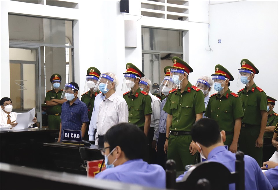 Xét xử cựu Chủ tịch Khánh Hòa: Bác đề nghị sáp nhập tội danh các bị cáo