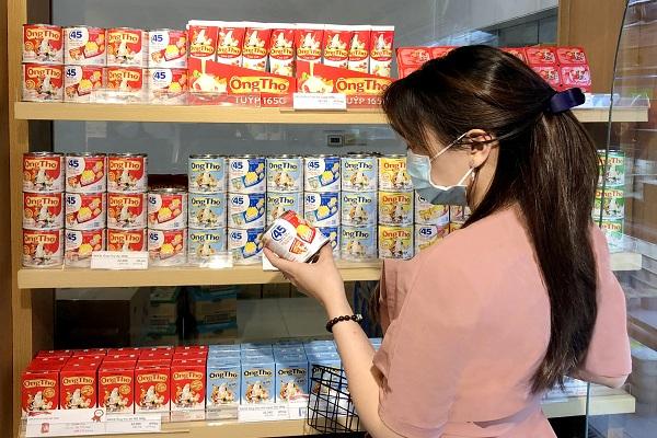 Vinamilk dẫn đầu thị trường trong các ngành hàng sữa nước, sữa bột trẻ em, sữa đặc có đường.