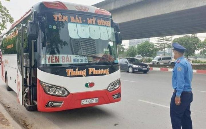 Công bố số đường dây nóng xử lý xe khách tăng giá cước tùy tiện dịp nghỉ lễ
