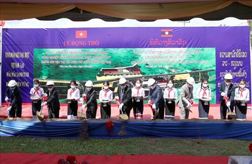 Việt Nam đầu tư 1.549 dự án ra nước ngoài, đầu tư tại Lào có tỉ lệ cao nhất