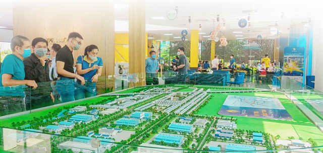Thị trường bất động sản vẫn chưa phải là “đầu kéo”