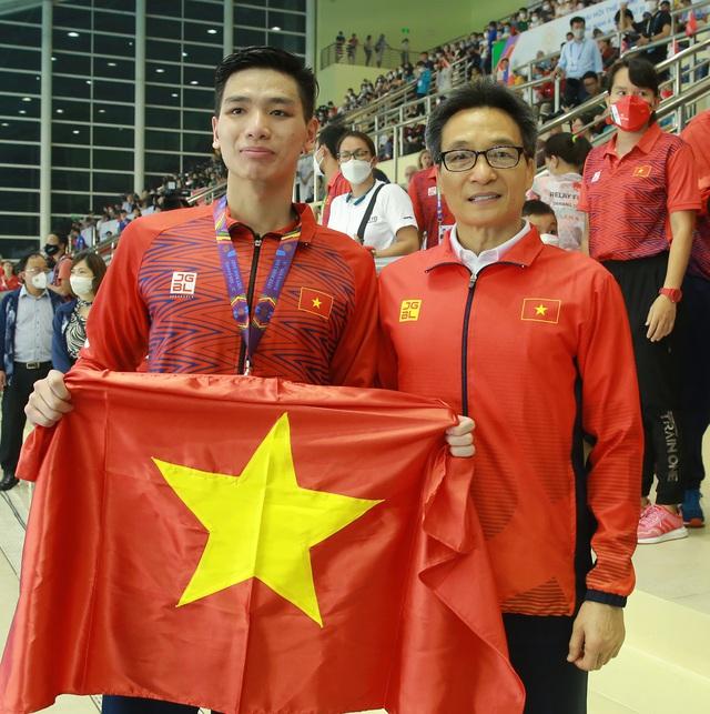 Phó Thủ tướng Vũ Đức Đam thăm, động viên các VĐV thi đấu tại SEA Games 31 - Ảnh 8. Phó Thủ tướng Vũ Đức Đam thăm, động viên các VĐV thi đấu tại SEA Games 31 - Ảnh 8.
