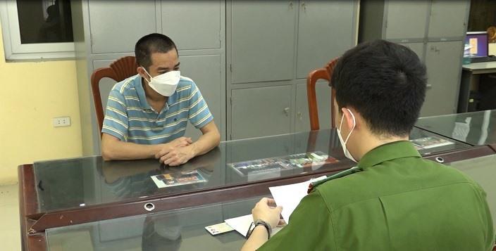 Ông Phạm Văn Hoán, Giám đốc Công ty CPTM vận tải Gas Hồng Phát tại cơ quan Công an.